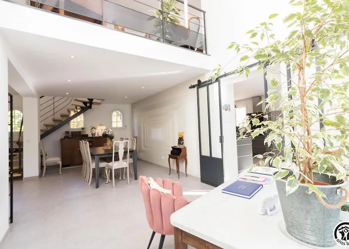 Hébergement de vacances La Sauziere